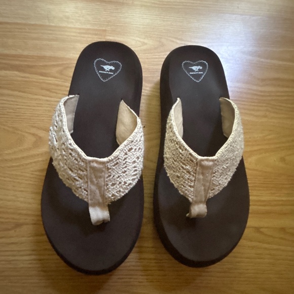 Rocket Dog  Platform Flip Flops - Picture 1 of 3
